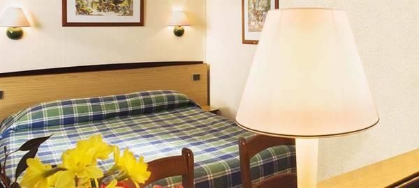Campanile Rouen Nord - Hotel 3*